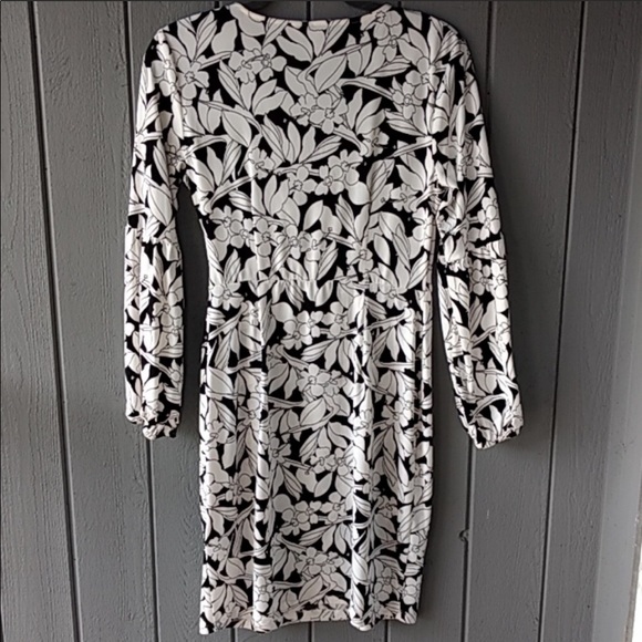 NWOT Long Sleeve wrap dress White Black Sz 10 - Picture 4 of 8